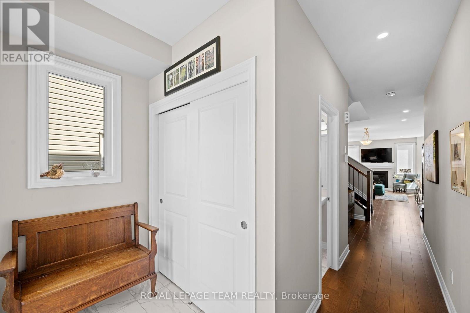 249 Kimpton Drive, Ottawa, ON