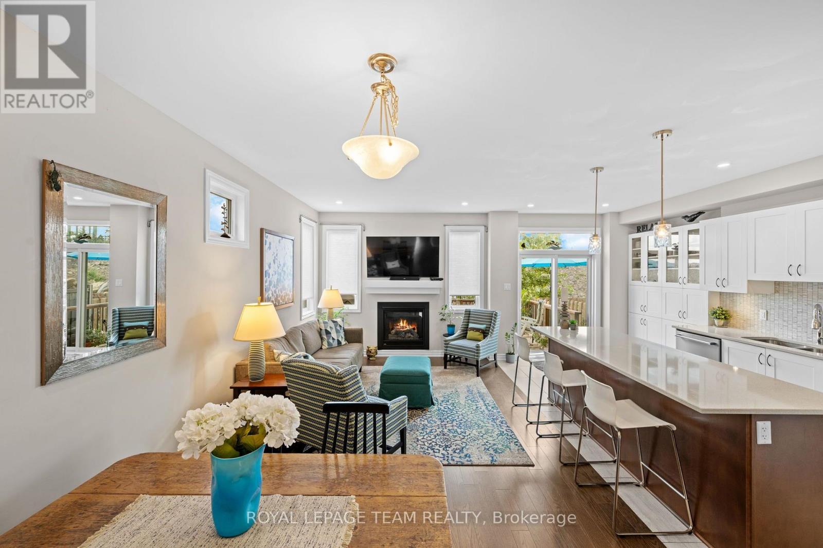 249 Kimpton Drive, Ottawa, ON