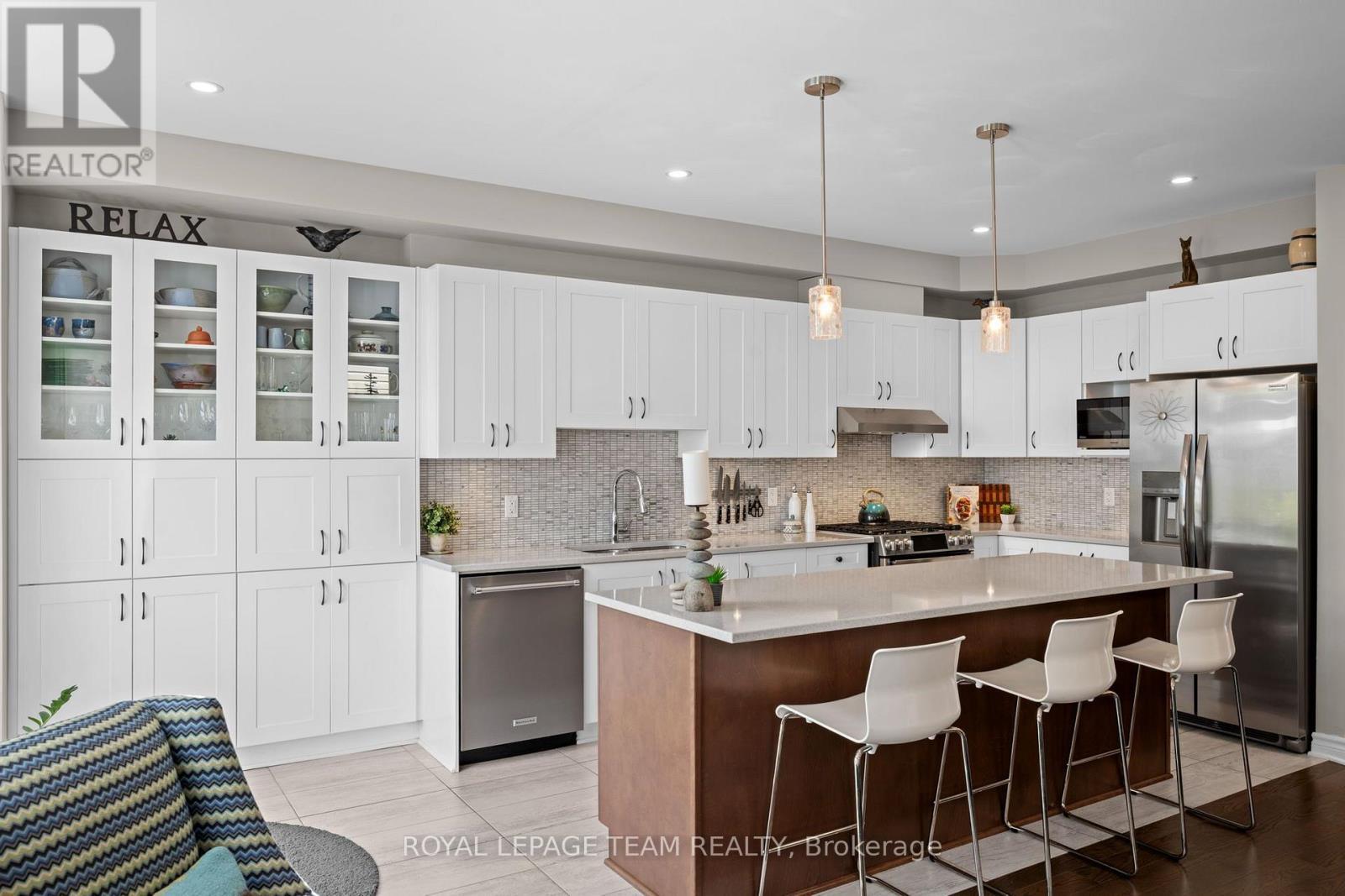 249 Kimpton Drive, Ottawa, ON