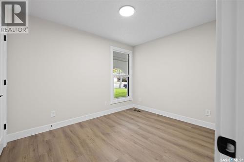 10 Selkirk Crescent, Regina, SK 