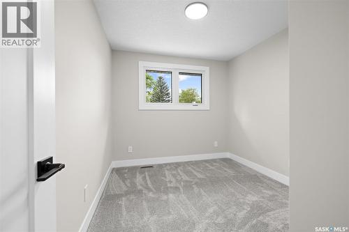 10 Selkirk Crescent, Regina, SK 