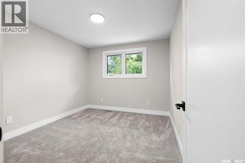 10 Selkirk Crescent, Regina, SK 