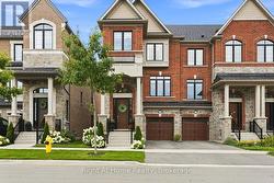 89 ELKINGTON CRESCENT Whitby, ON L1P 0L7