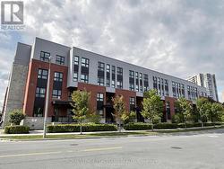 325 - 2100 BRIDLETOWNE CIRCLE Toronto, ON M1W 2L1