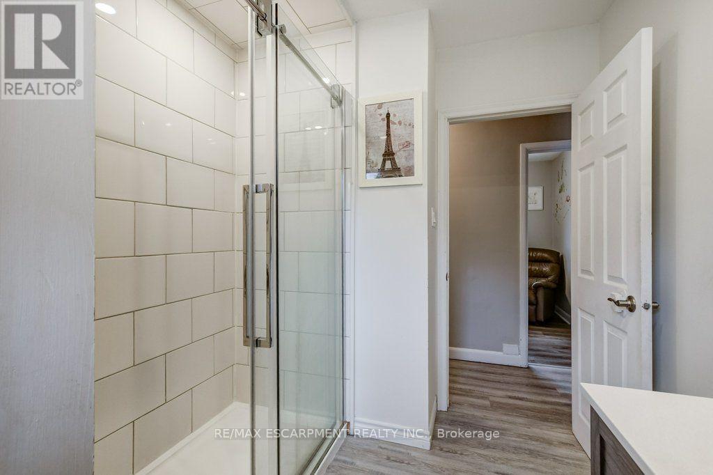56 Barton Street, Hamilton, ON