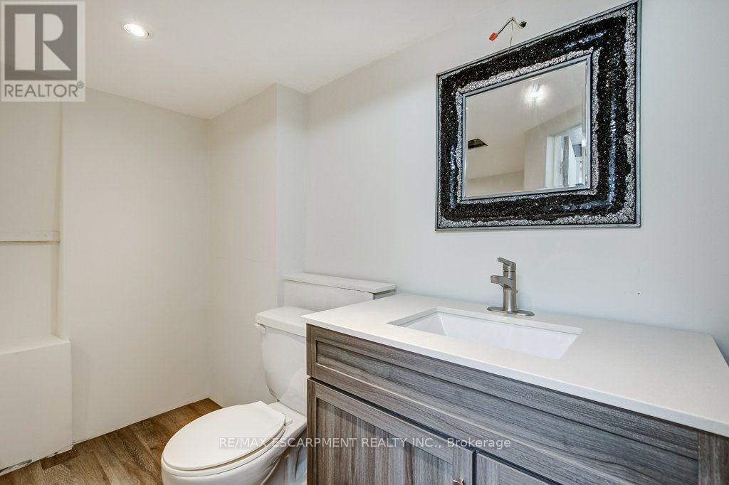 56 Barton Street, Hamilton, ON