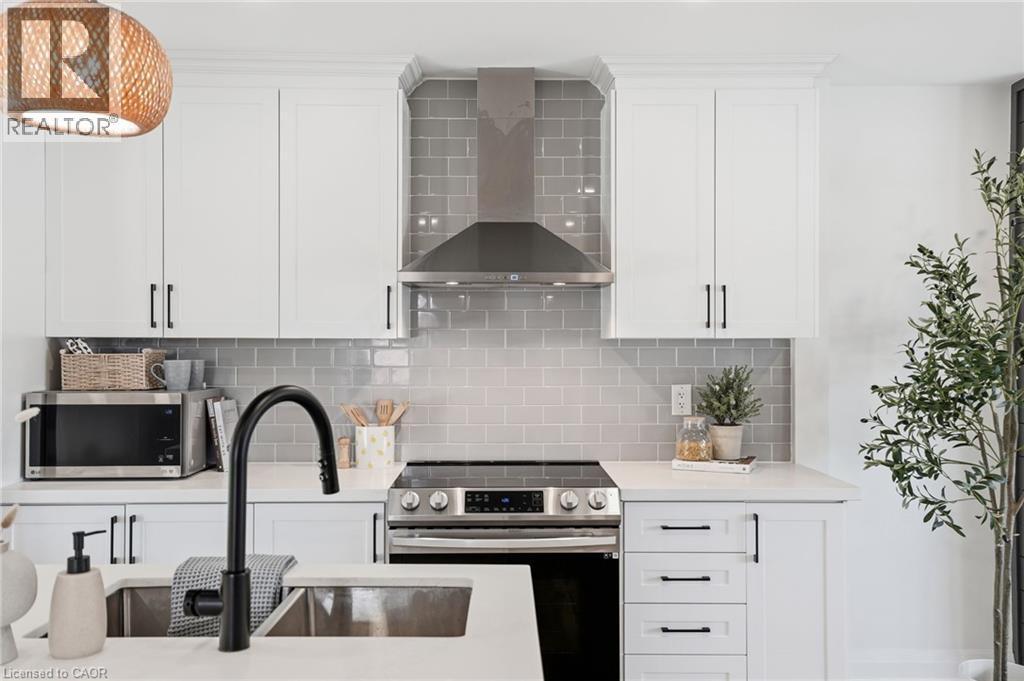 117 West 5Th Street, Hamilton, ON
