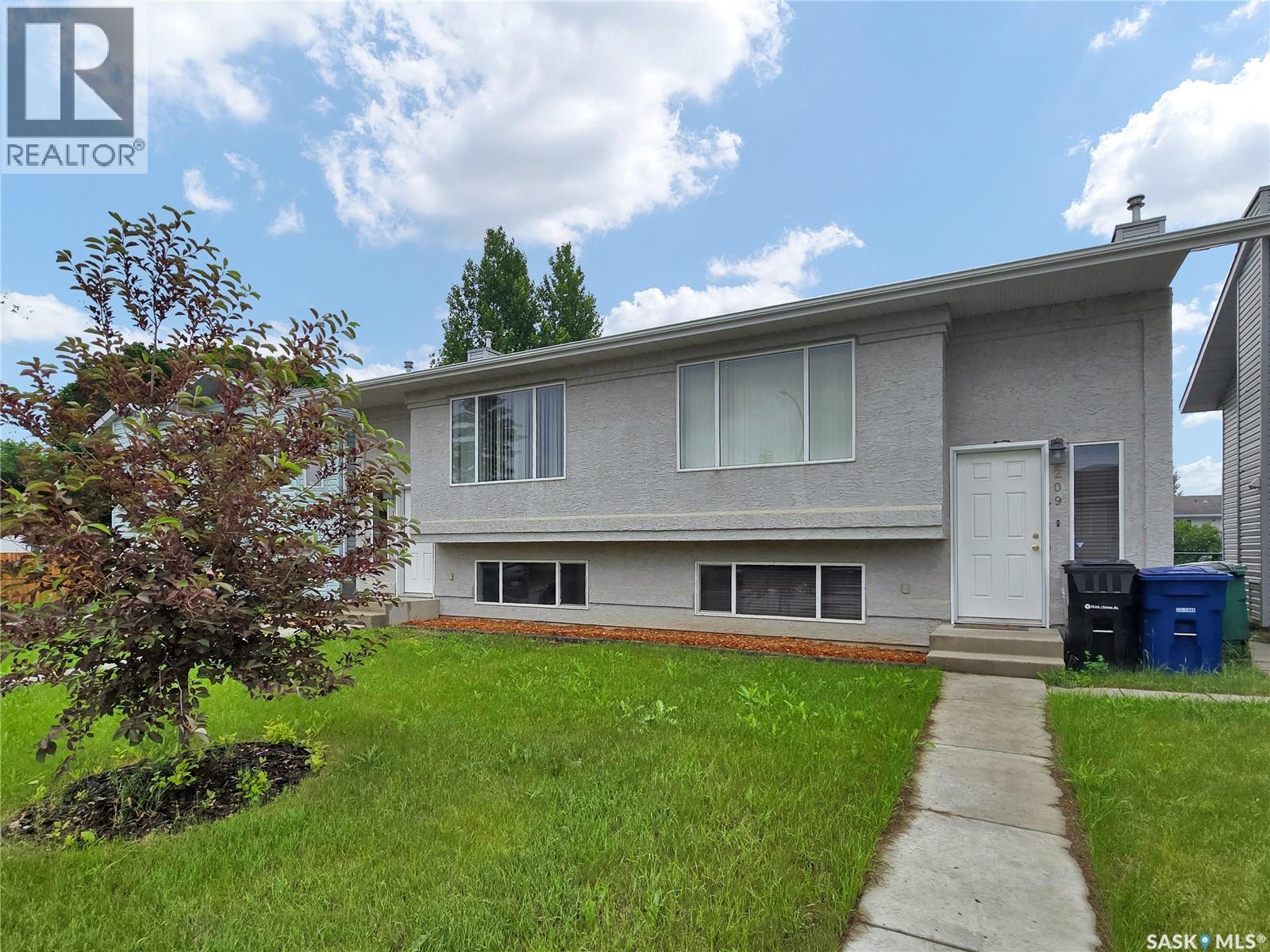209 Hedley Street, Saskatoon, SK