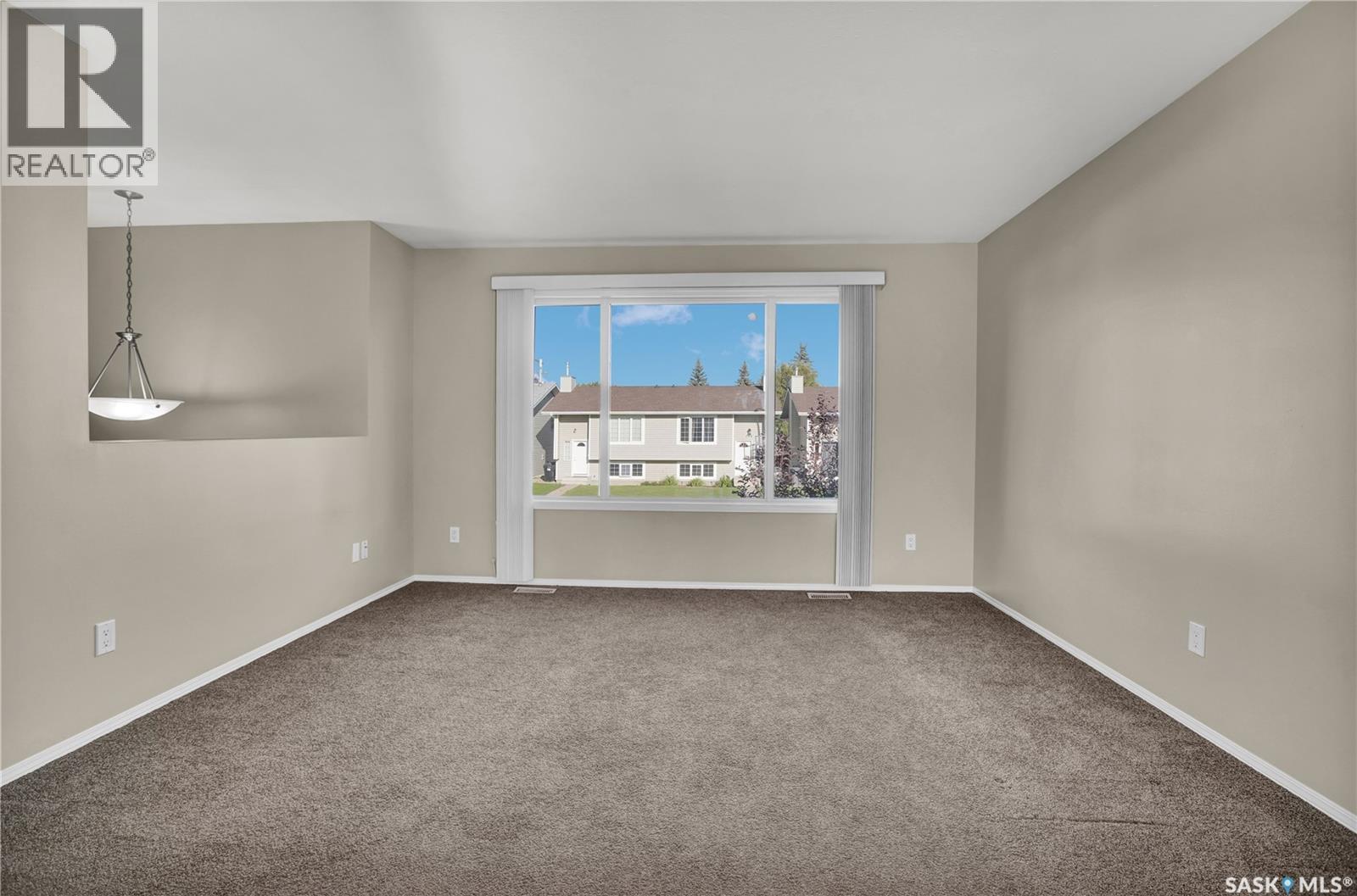 209 Hedley Street, Saskatoon, SK