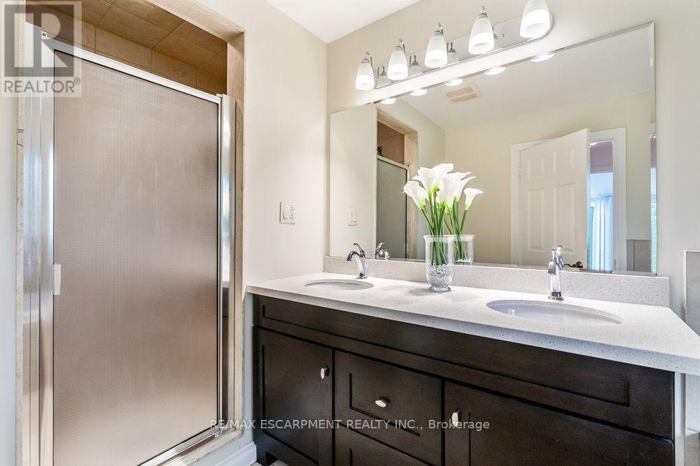 1361 Goldthorpe Road, Mississauga, ON
