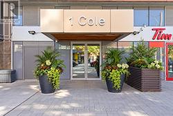 504 - 1 COLE STREET Toronto, ON M5A 4M2