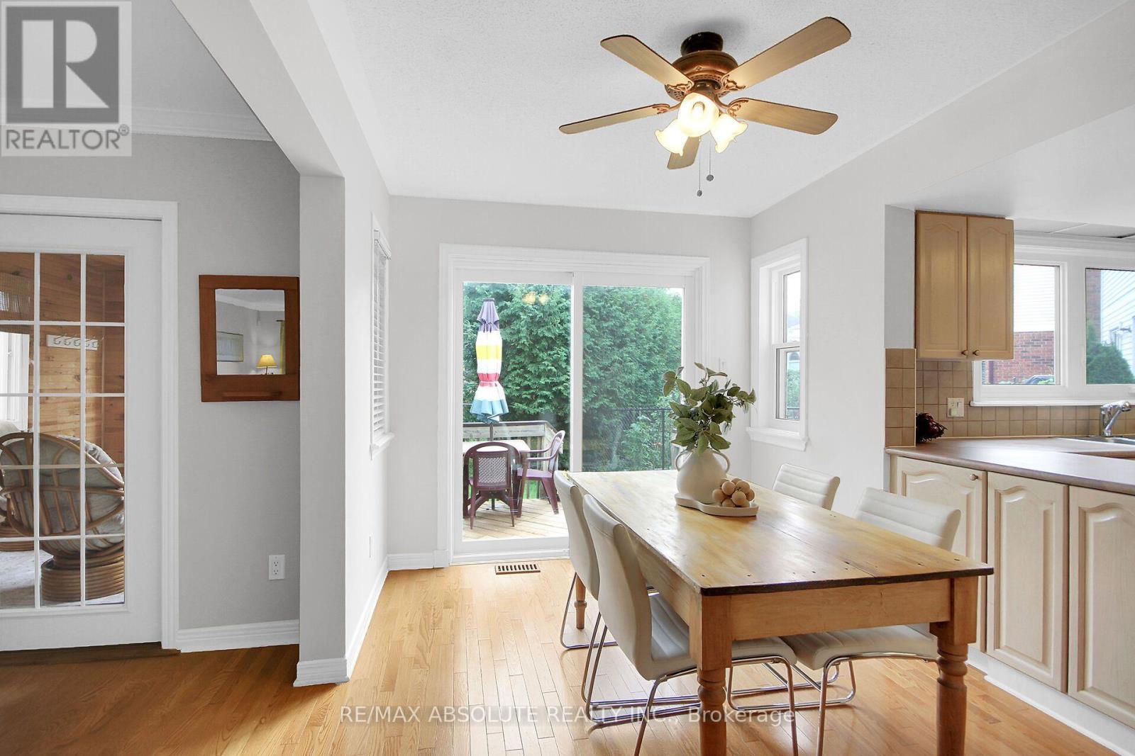 Eating Area Opens to Back yard - 38 Forestglade Crescent, Ottawa, ON