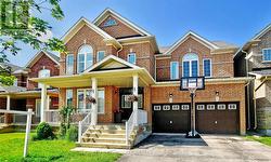 18 HALLDORSON AVENUE Aurora, ON L4G 7Z2