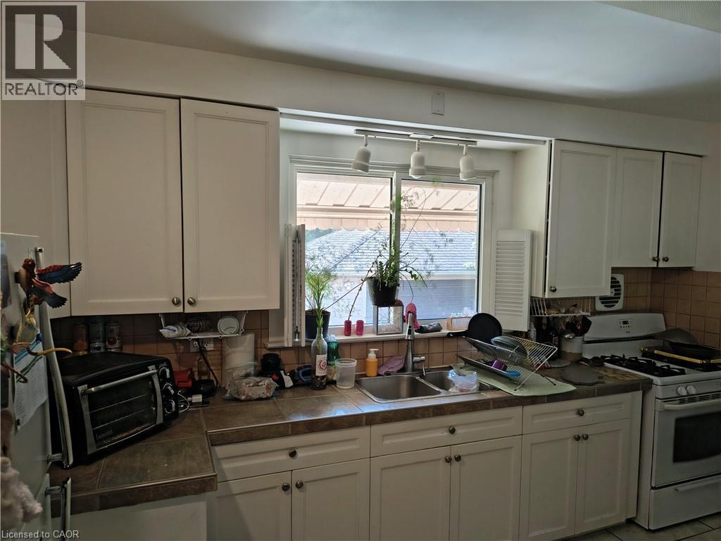 2428 Eileen Drive, Burlington, ON