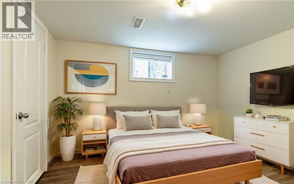 609 Mohawk Road E Unit# 2, Hamilton, ON