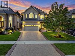 123 MOORLAND Crescent Ancaster, ON L9K 1N8