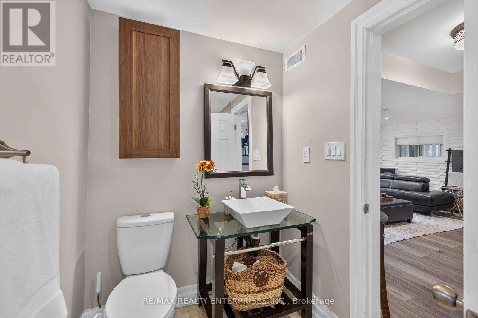1957 Delaney Drive, Mississauga, ON