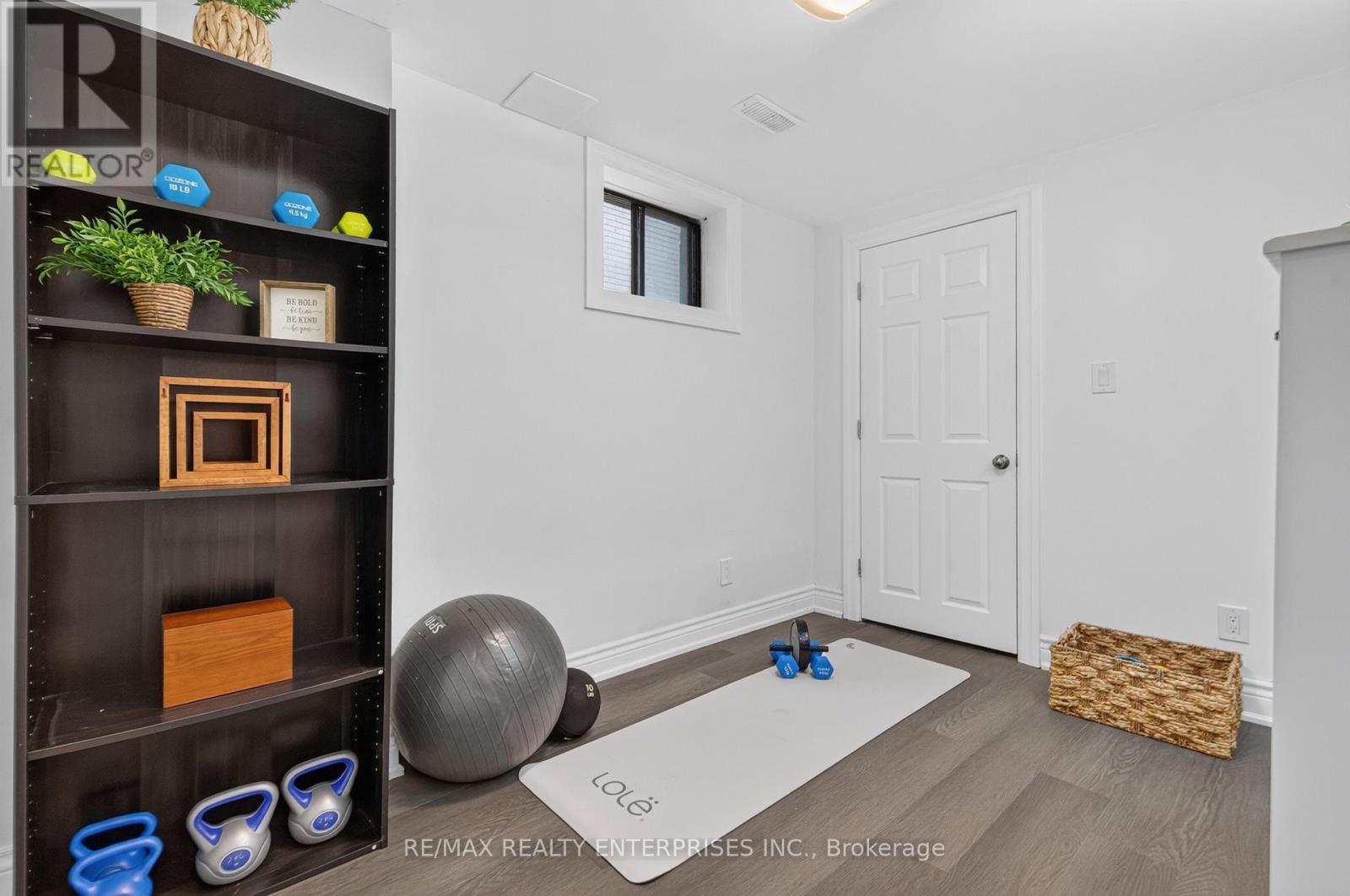 1957 Delaney Drive, Mississauga, ON