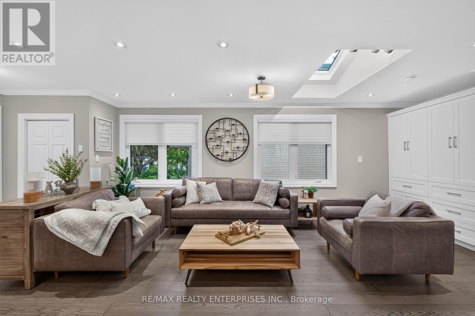 1957 Delaney Drive, Mississauga, ON