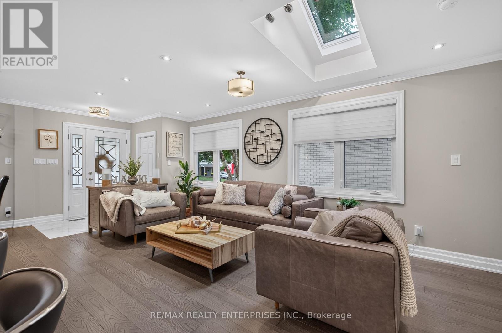 1957 Delaney Drive, Mississauga, ON