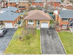 125 STONYBURN CRESCENT  Cambridge, ON N1R 7X2