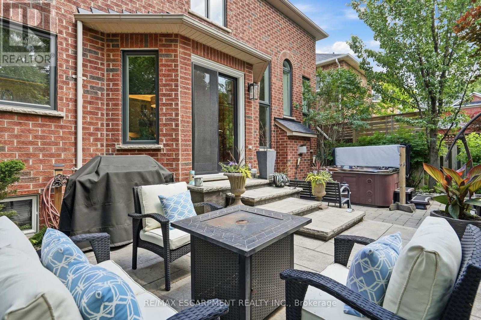 5347 Jameson Crescent, Burlington, ON