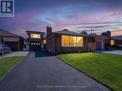 7 ALLISON DRIVE Toronto, ON M8Z 3Z9