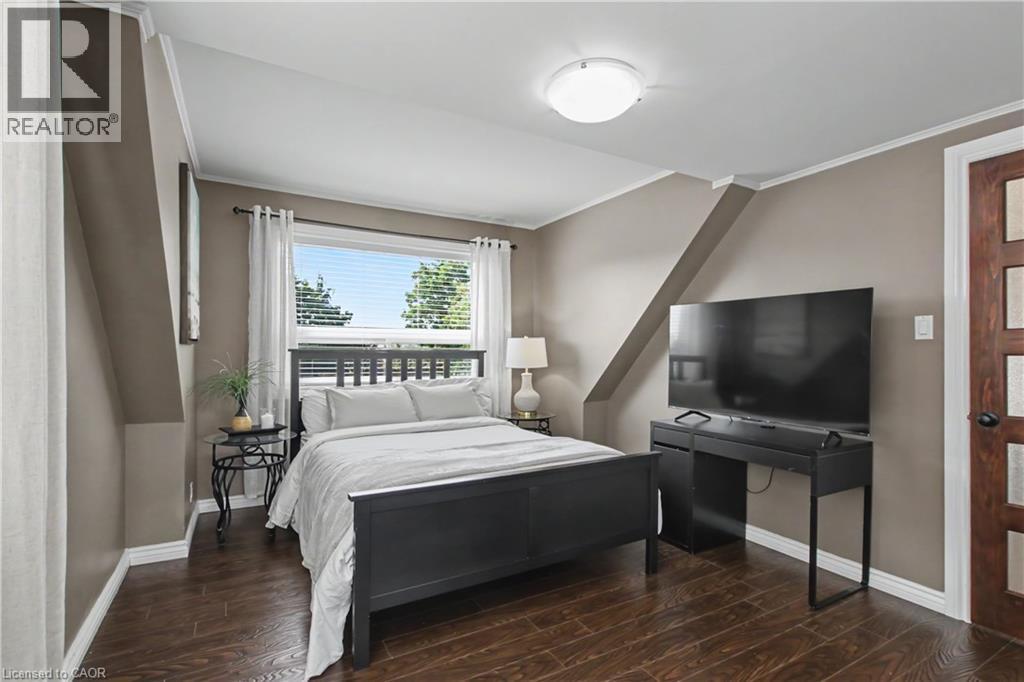 17 Athlone Road, Cambridge, ON