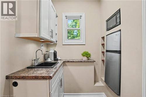 17 Athlone Road, Cambridge, ON 