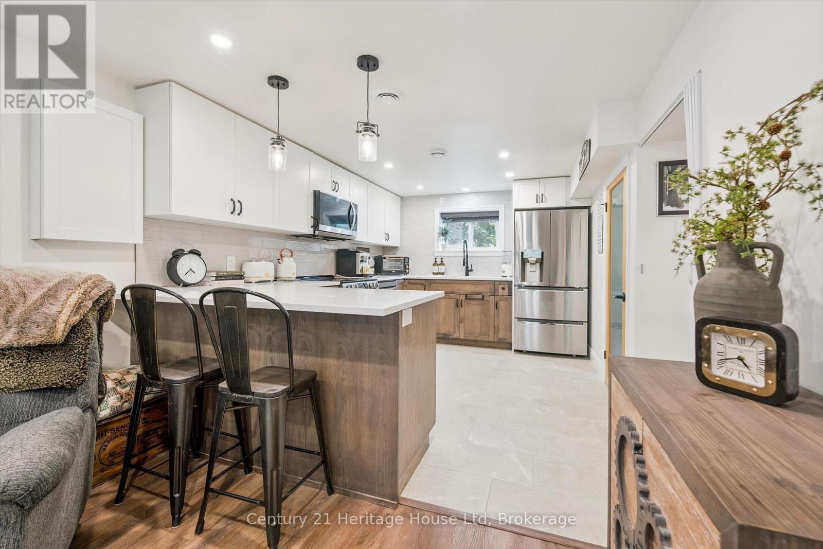 635 Hillview Road, Cambridge, ON