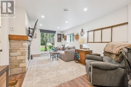 635 Hillview Road, Cambridge, ON 