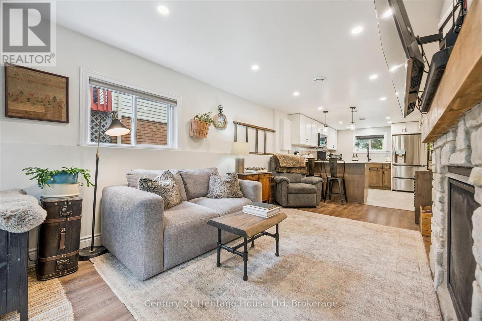 635 Hillview Road, Cambridge, ON