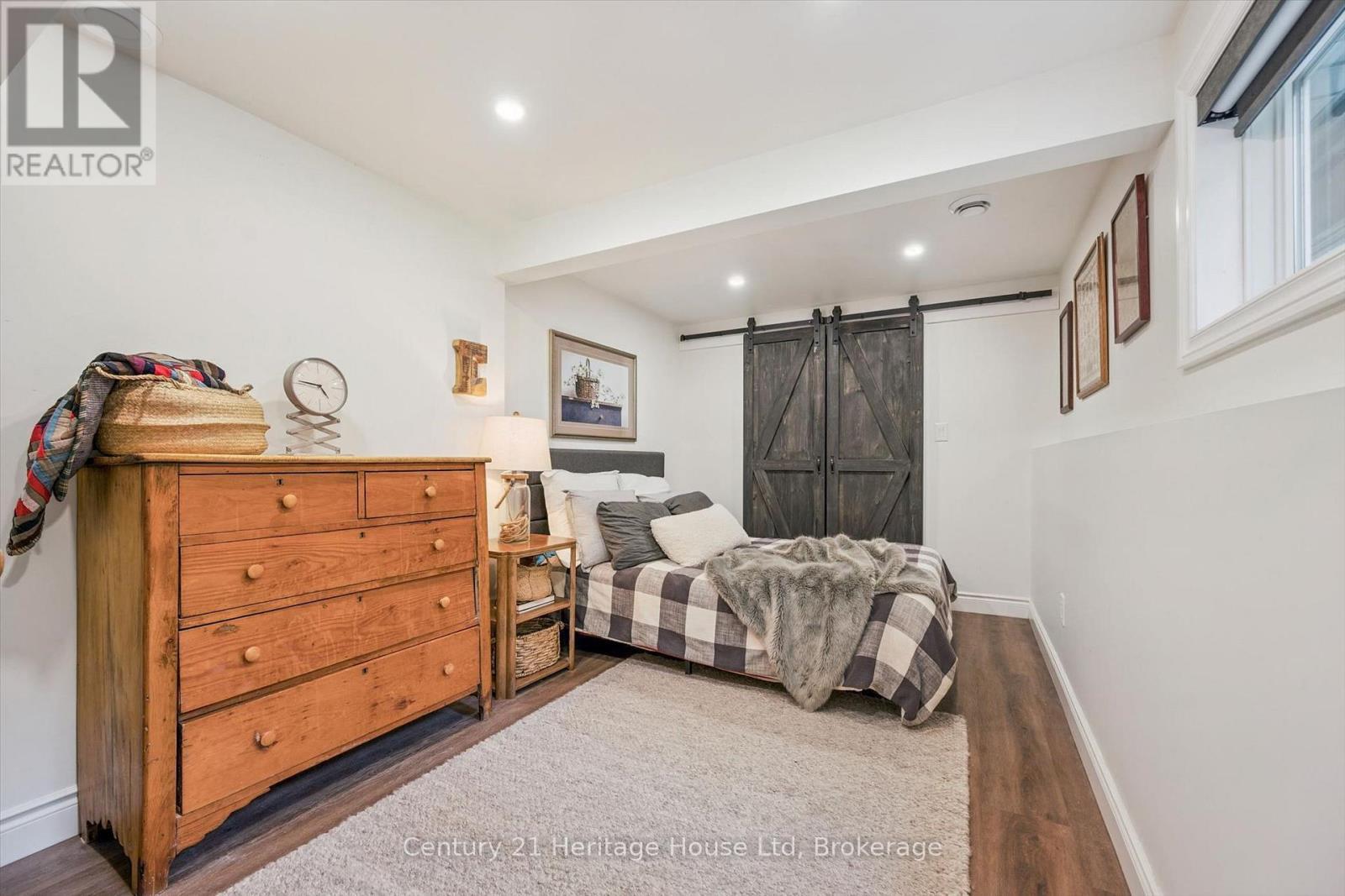 635 Hillview Road, Cambridge, ON