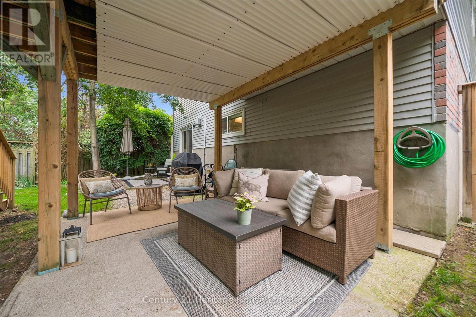635 Hillview Road, Cambridge, ON