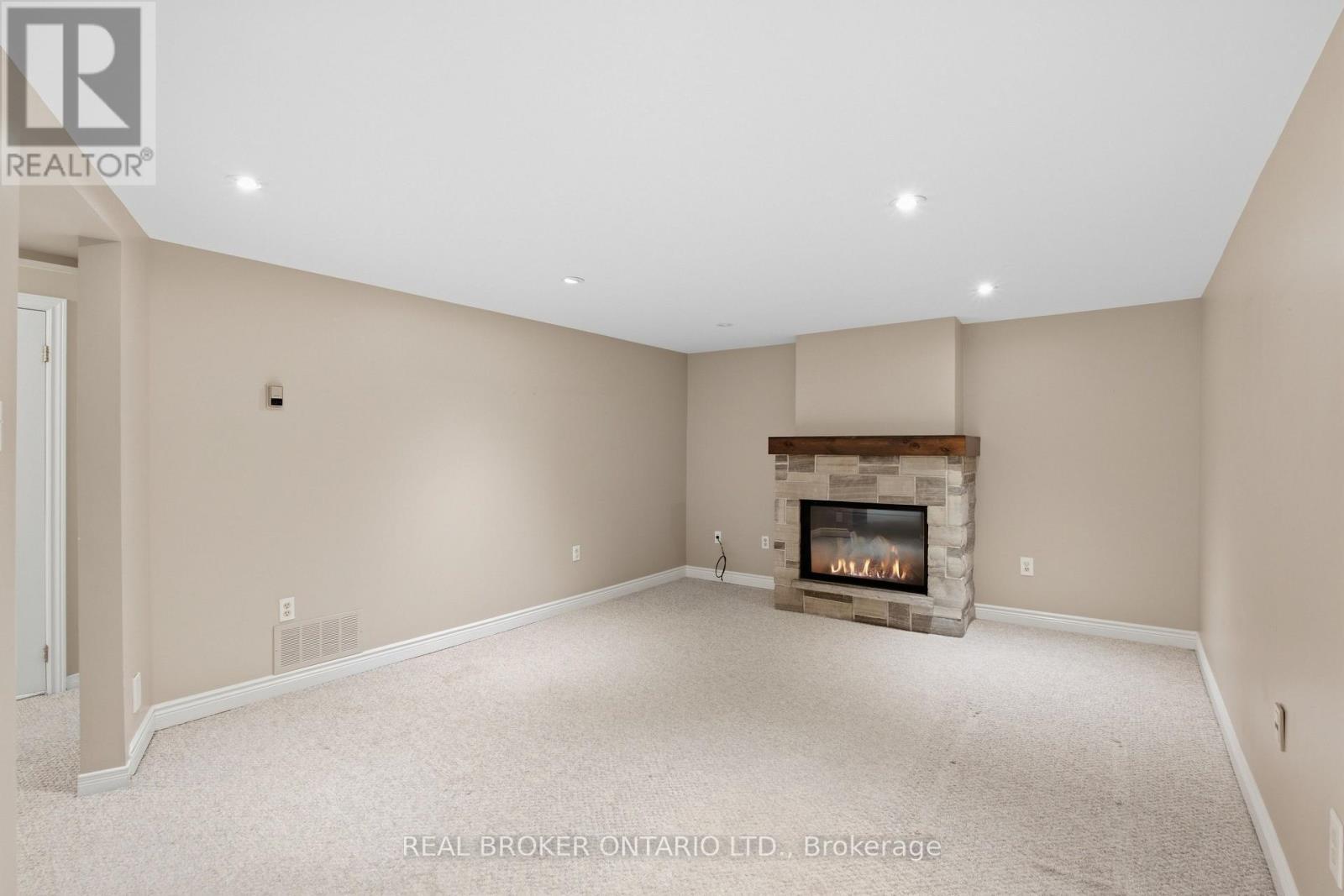 1249 Thorpe Road, Burlington, ON