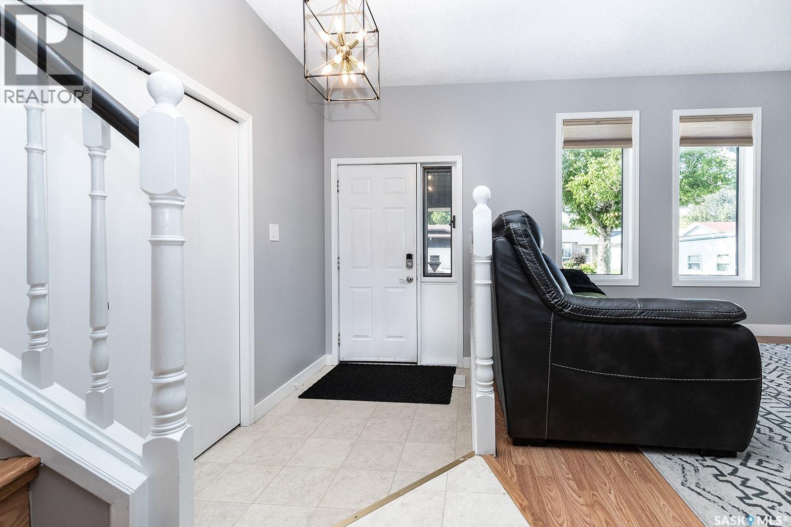 343 Armstrong Way, Saskatoon, SK