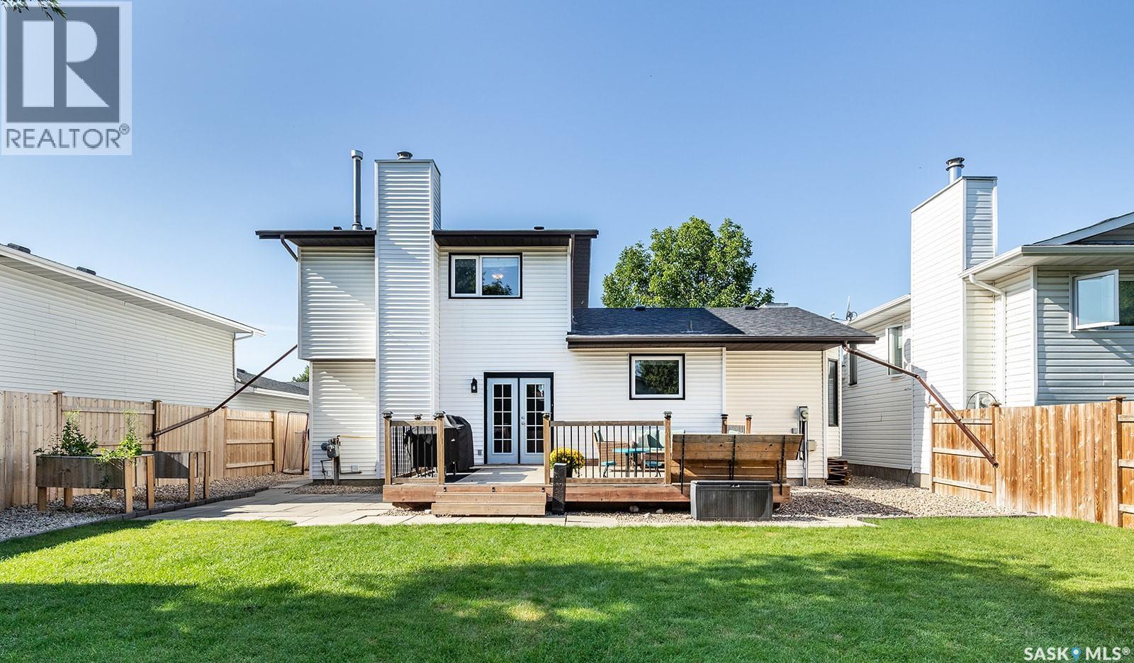 343 Armstrong Way, Saskatoon, SK