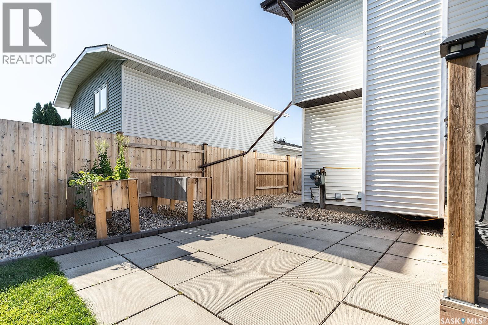 343 Armstrong Way, Saskatoon, SK