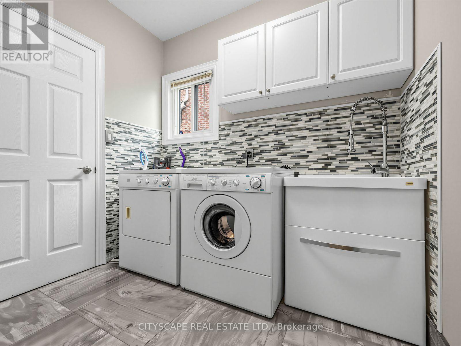 5610 Cortina Crescent, Mississauga, ON