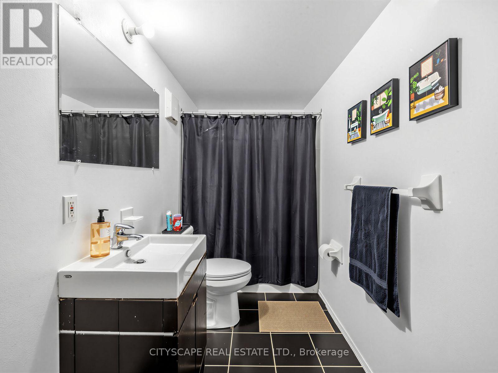 5610 Cortina Crescent, Mississauga, ON