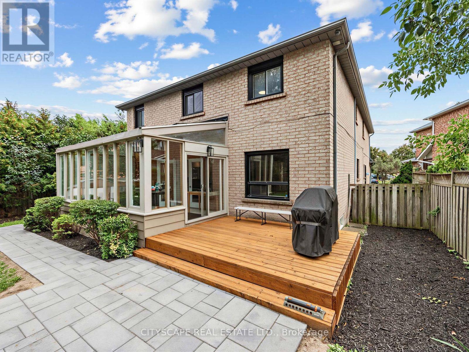 5610 Cortina Crescent, Mississauga, ON