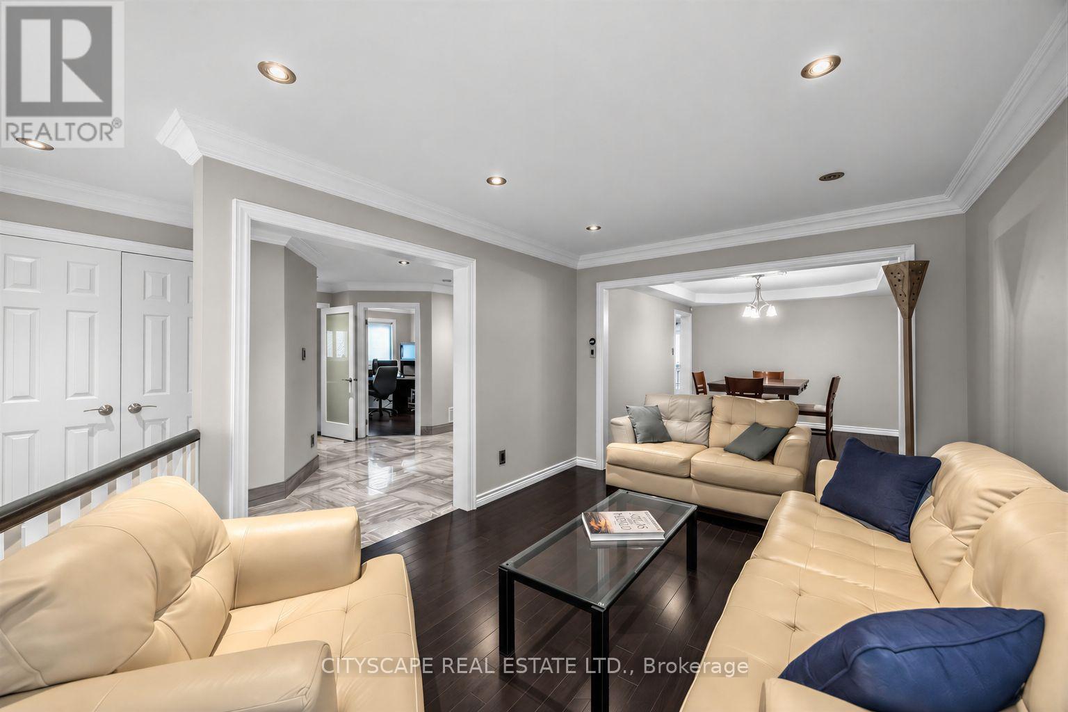 5610 Cortina Crescent, Mississauga, ON