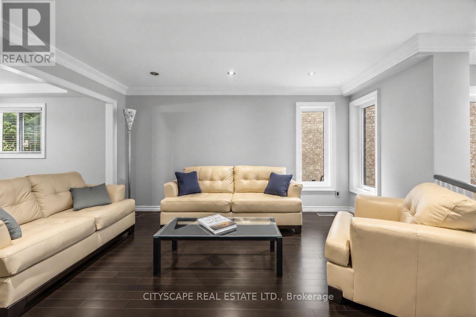 5610 Cortina Crescent, Mississauga, ON