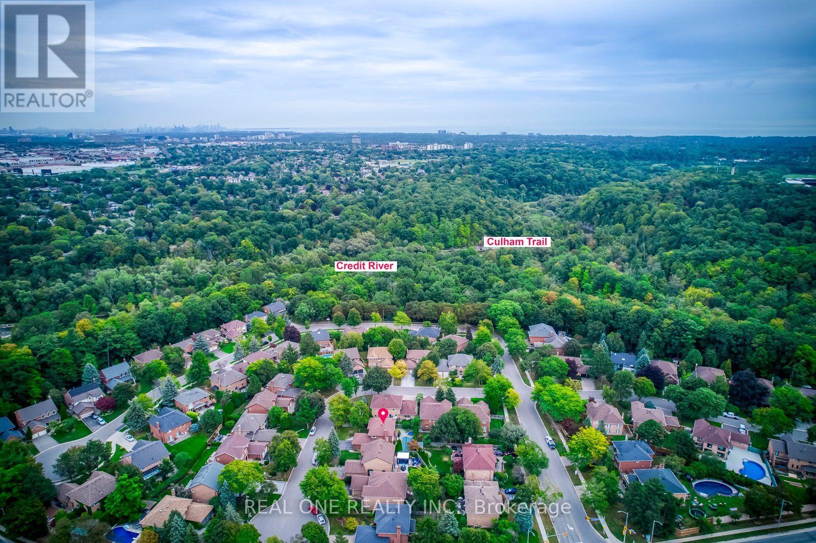 3944 Glamis Court, Mississauga, ON