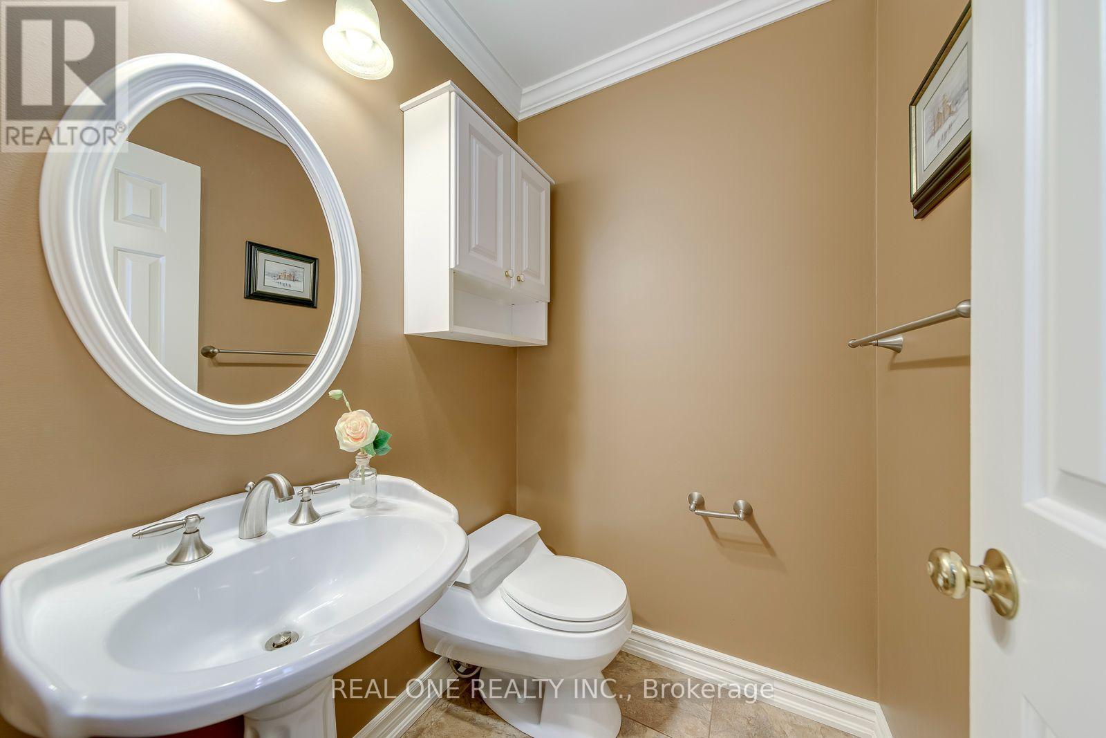 3944 Glamis Court, Mississauga, ON