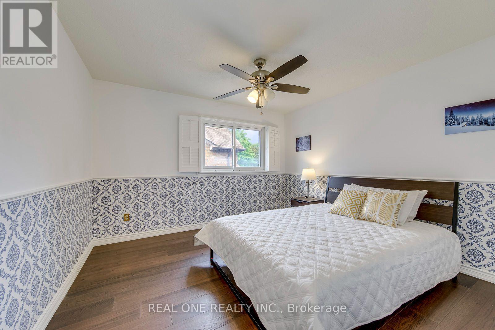 3944 Glamis Court, Mississauga, ON