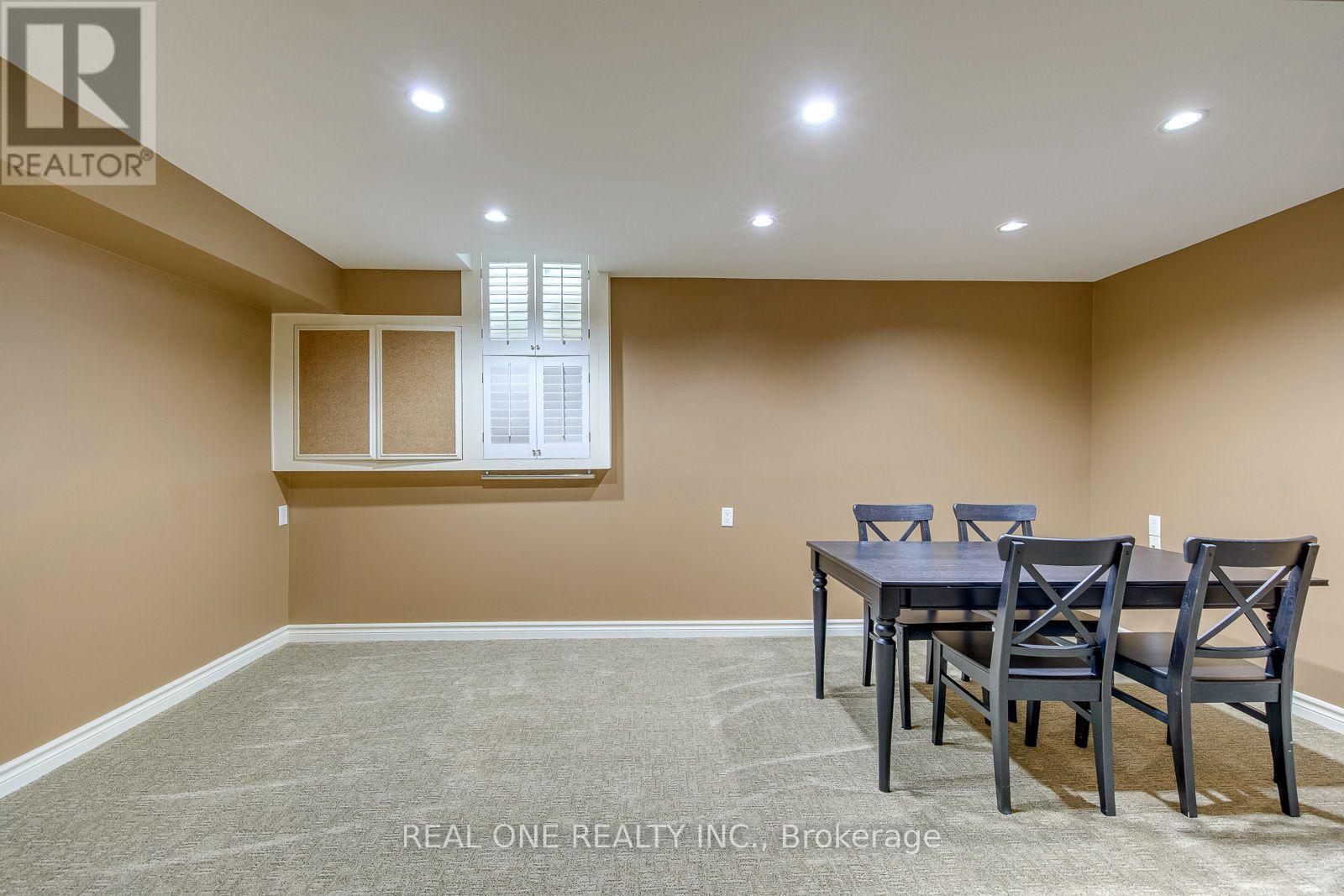 3944 Glamis Court, Mississauga, ON