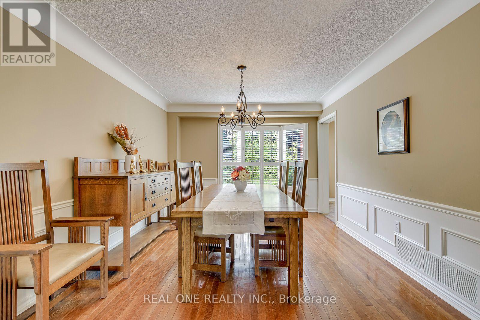3944 Glamis Court, Mississauga, ON