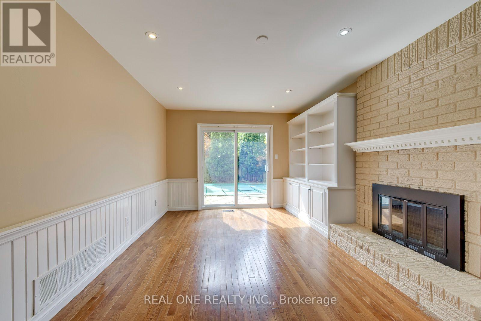 3944 Glamis Court, Mississauga, ON