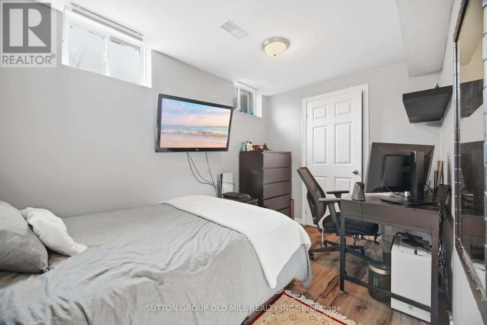 5318 Bushelgrove Circle, Mississauga, ON